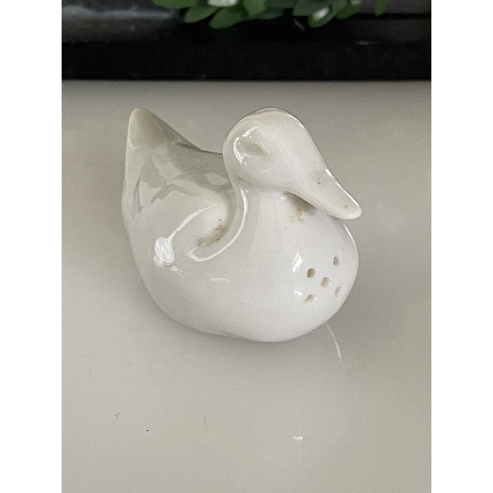 Vista Alegre Portugal White‎ Duck Salt Shaker Vintage Miniature Salt Shaker Only